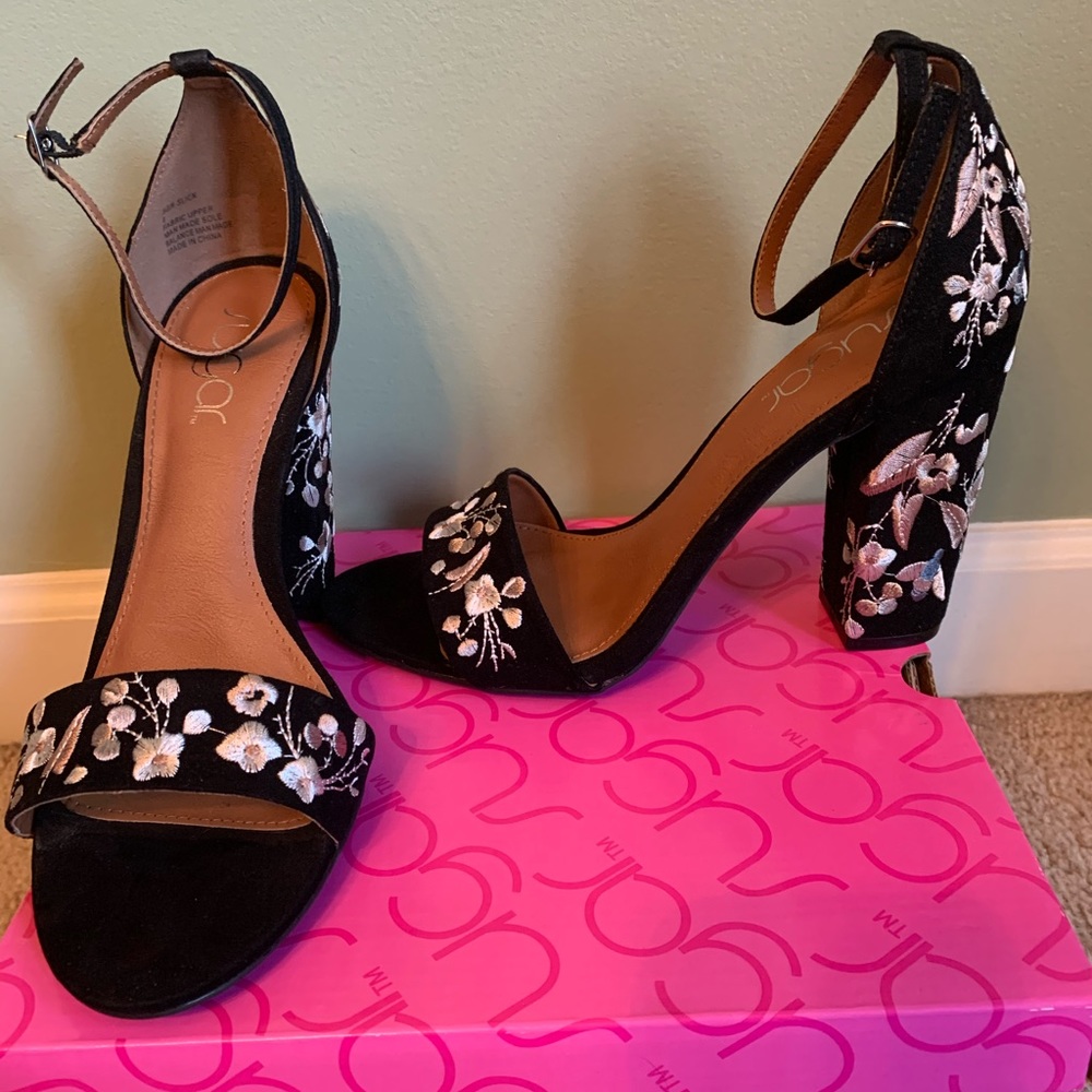 Sugar Embroidered Heels - Picture 1 of 5